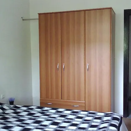2 In Sunny Apartment Slantschew brjag