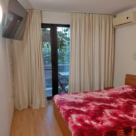 2 In Sunny Apartment Sunny Beach
